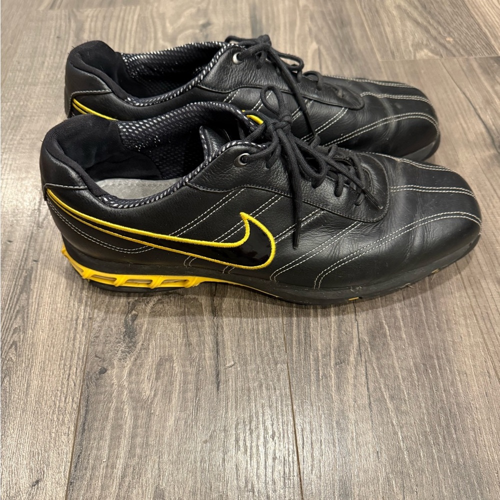 Nike Men's Sports Performance Golf Shoes Size 10
